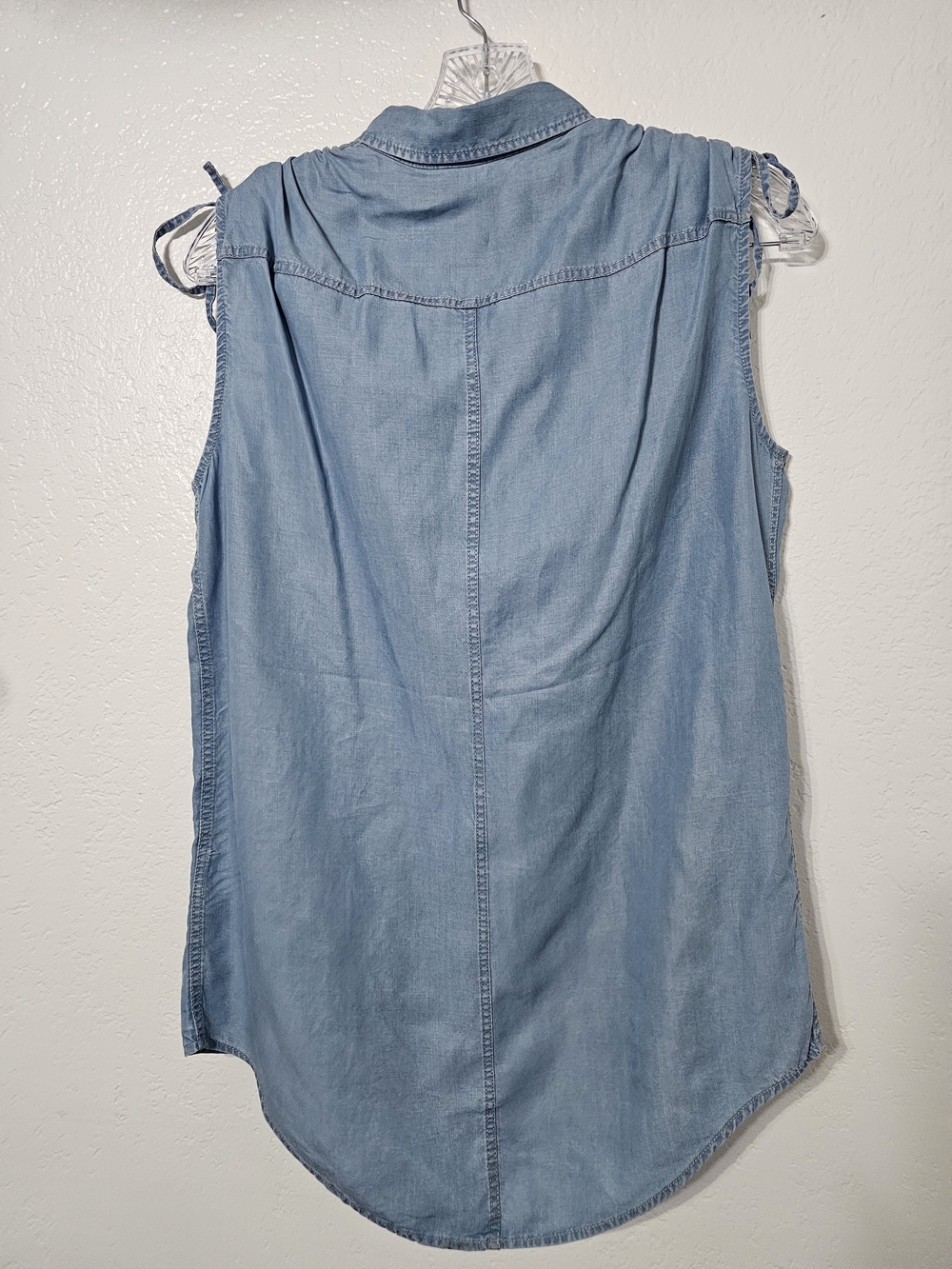 AllSaints Drain Bay Shirt Chambray Lyocell Sleeveless Button Front Tie Top US 4 - Picture 3 of 11